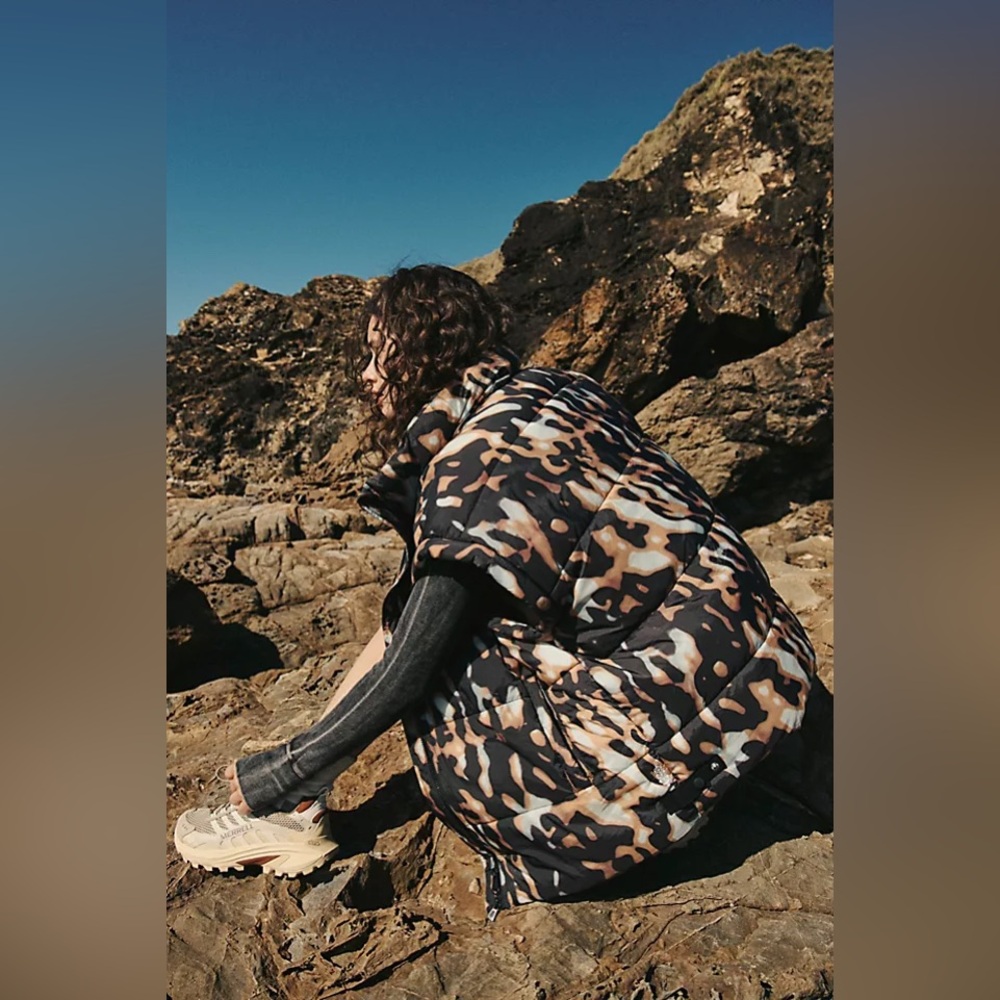 Free People Movement In A Bubble Printed Puffer Vest Tortoiseshell NWT - Picture 3 of 9